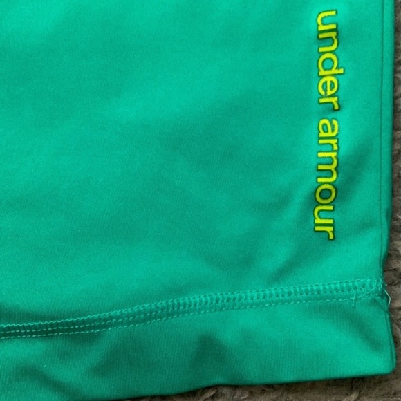 2 Athletic Short Sleeve Tees - Under Armour & Kyodan - size S - Picture 5 of 16